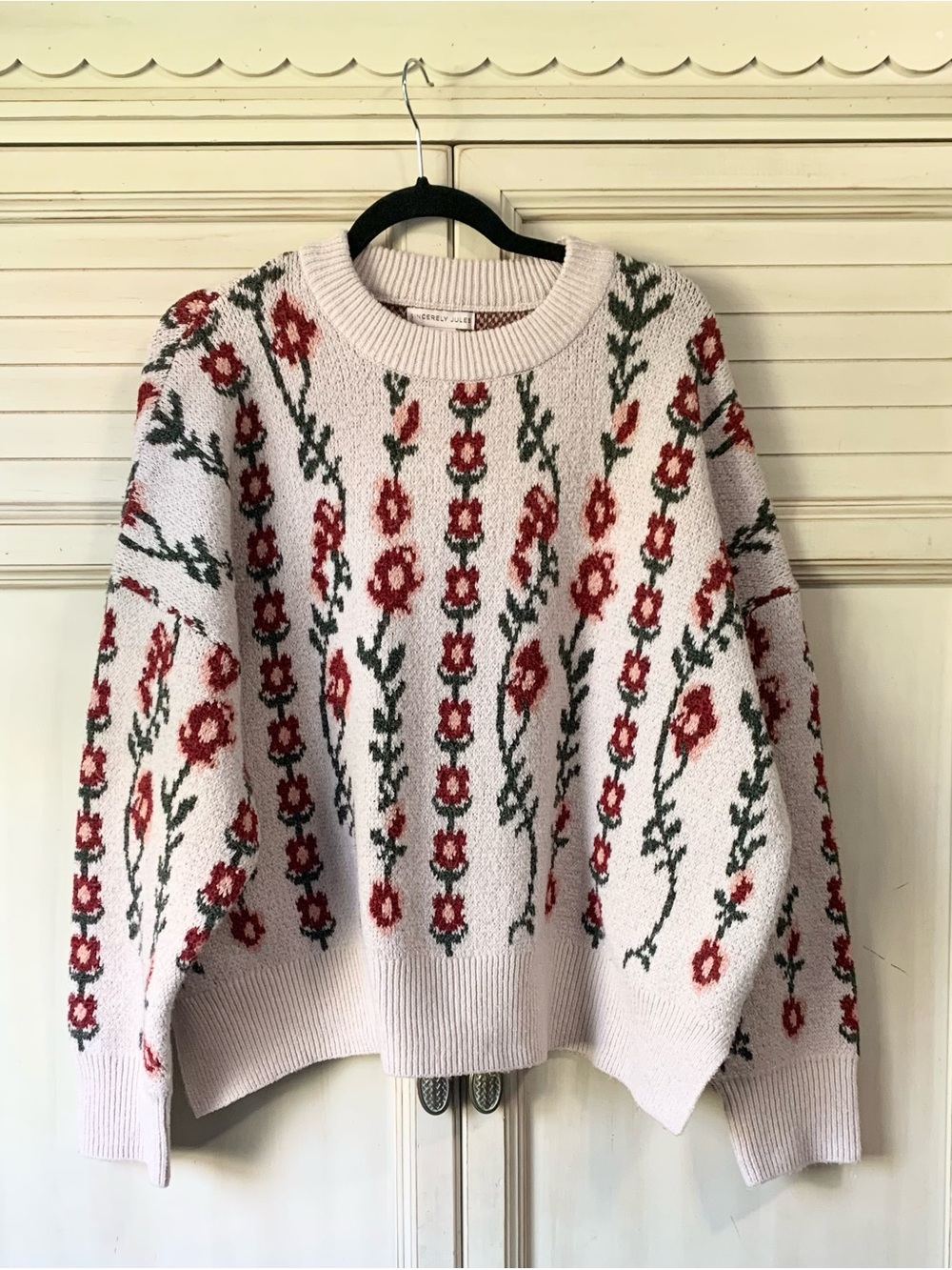 Women’s Sincerely Jules Floral Sweater Size Large